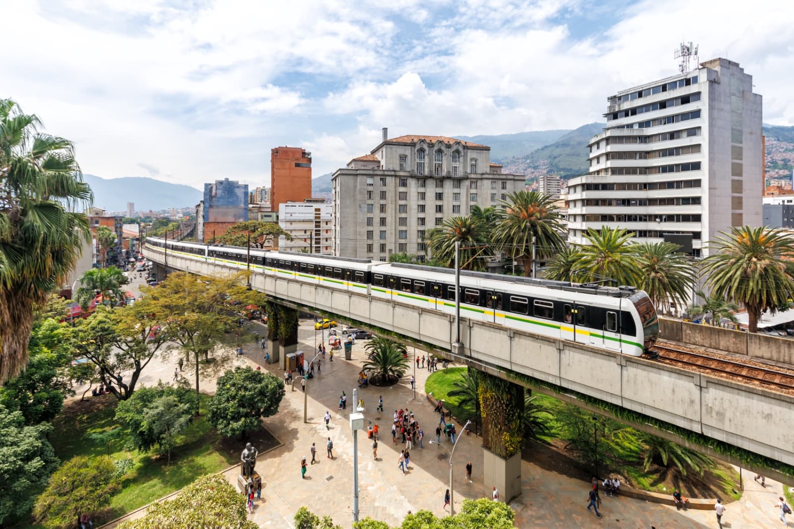 Why Medellín, Colombia Is the #1 Destination for Your Dental Treatment Abroad