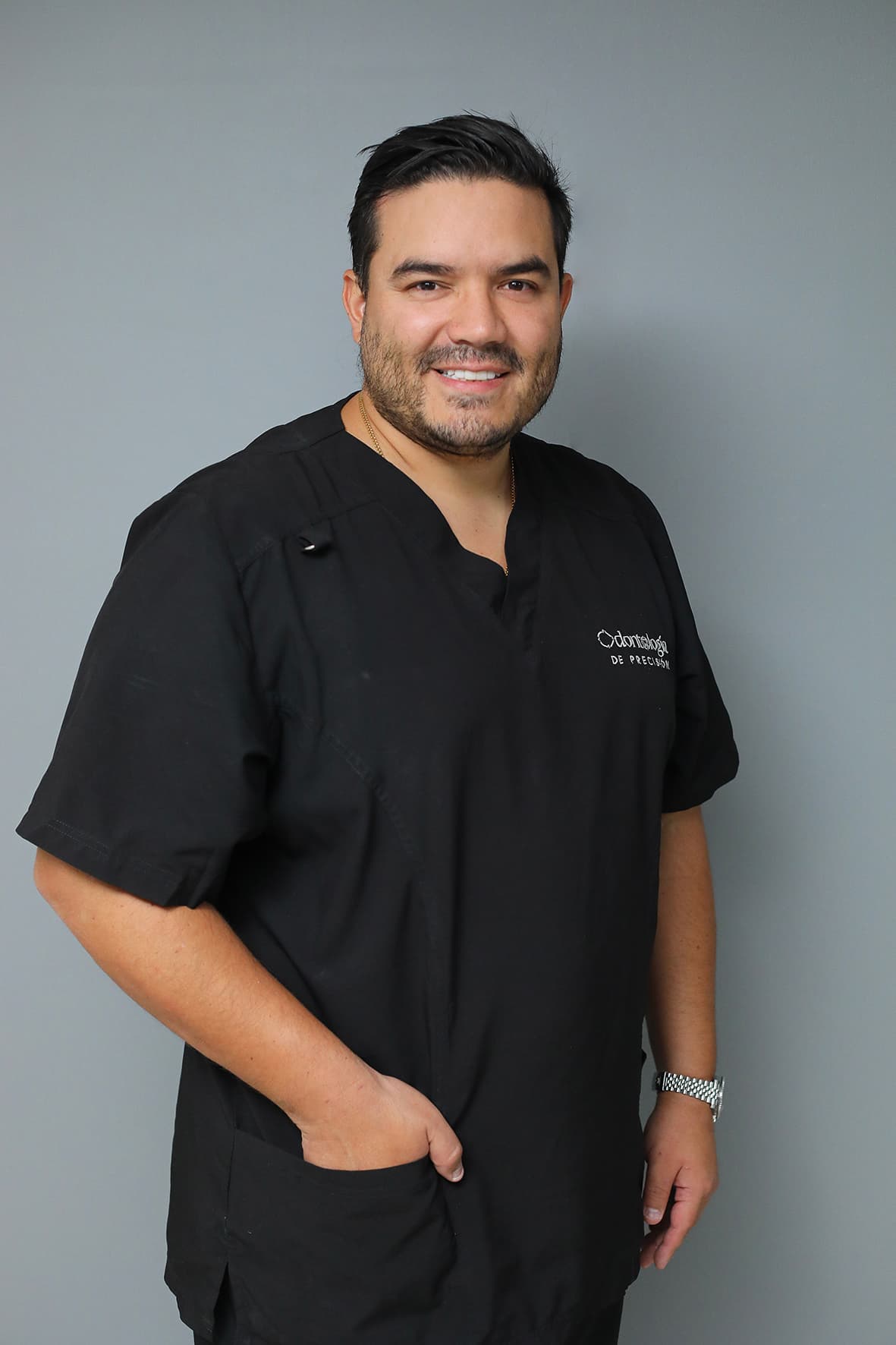 Dr. Alejandro Cifuentes